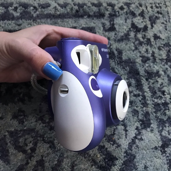 Polaroid Instant Camera - Picture 5 of 5